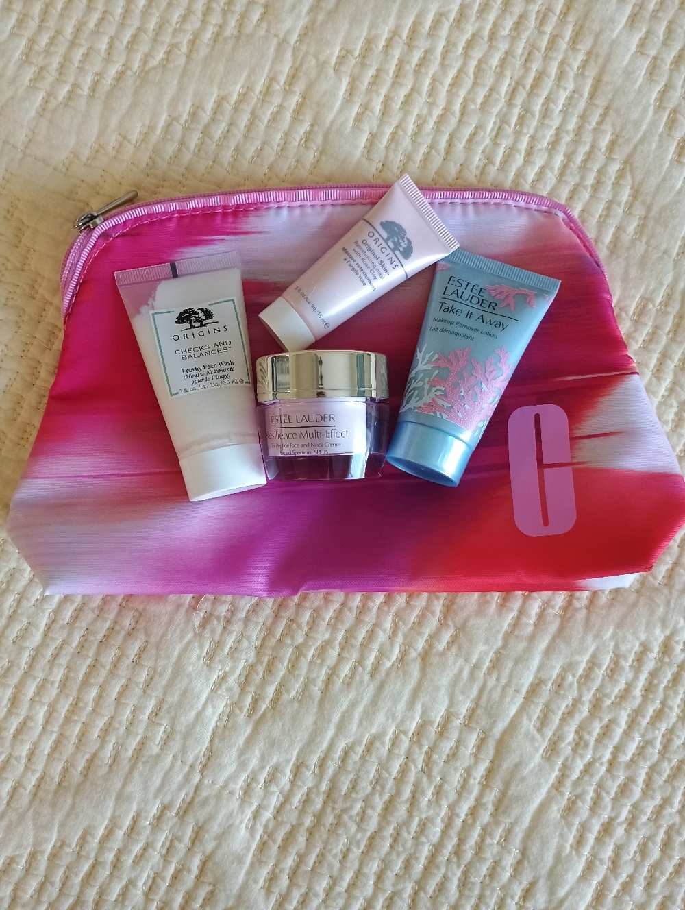 Skincare Bundle With Cosmetic Bag
